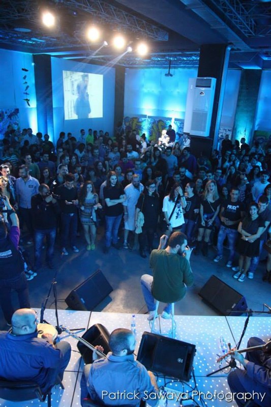 Online Collaborative Party